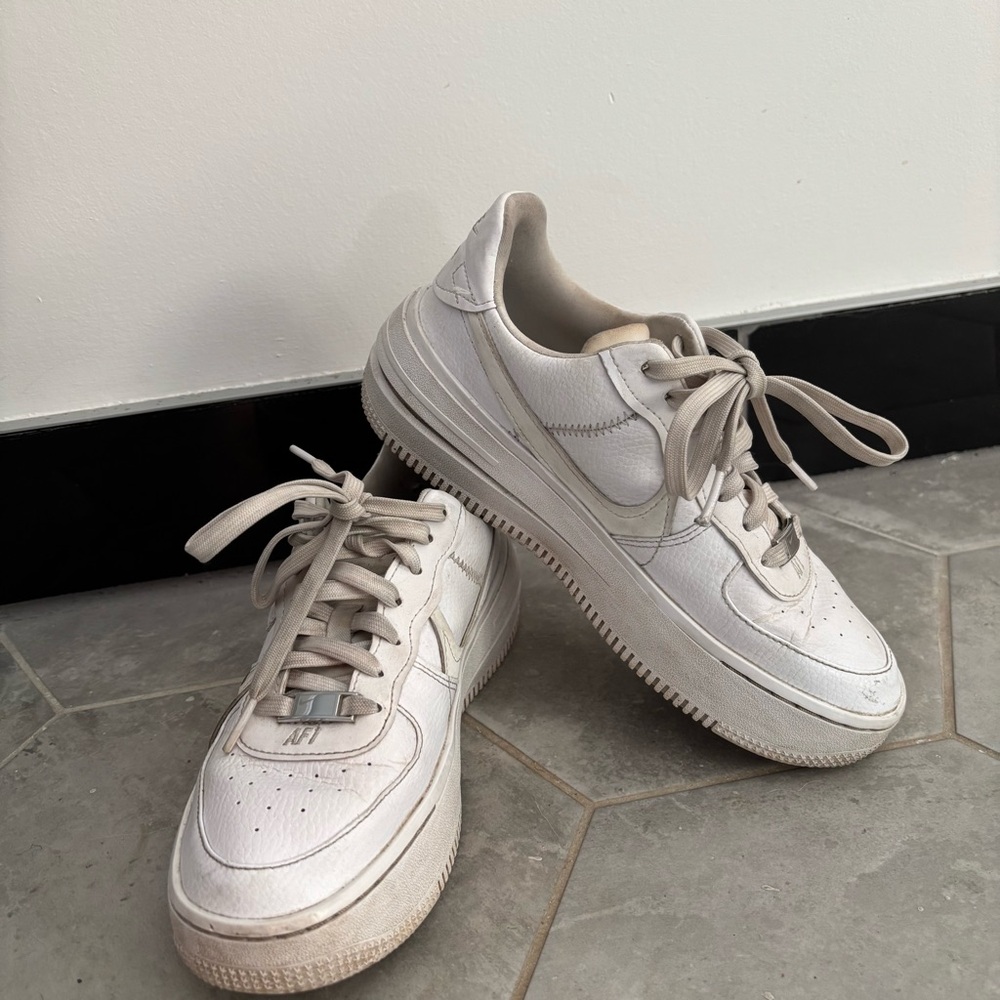 Nike Air Force 1 Sneakers